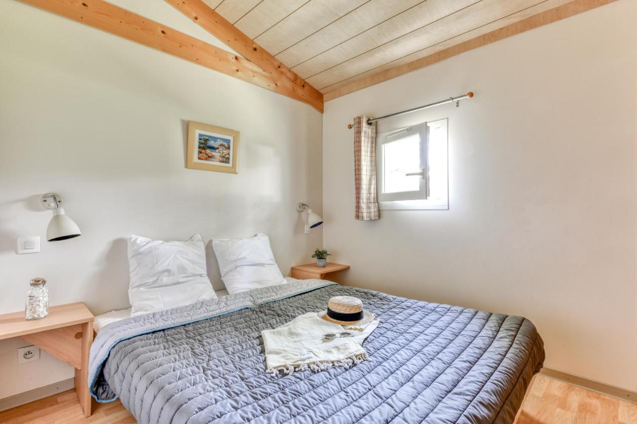 Hotel Camping maeva Escapades Le Domaine du Cèdre à Rivières Extérieur photo
