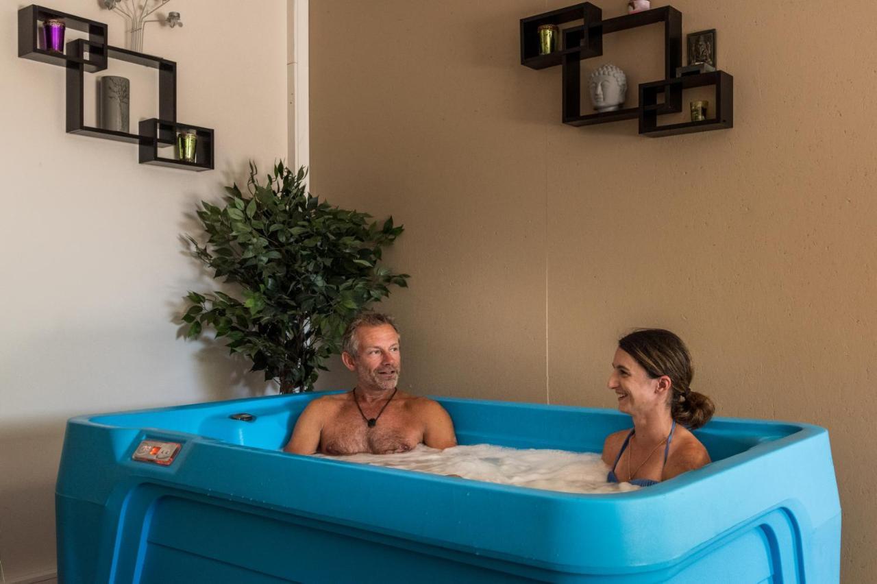 Hotel Camping maeva Escapades Le Domaine du Cèdre à Rivières Extérieur photo